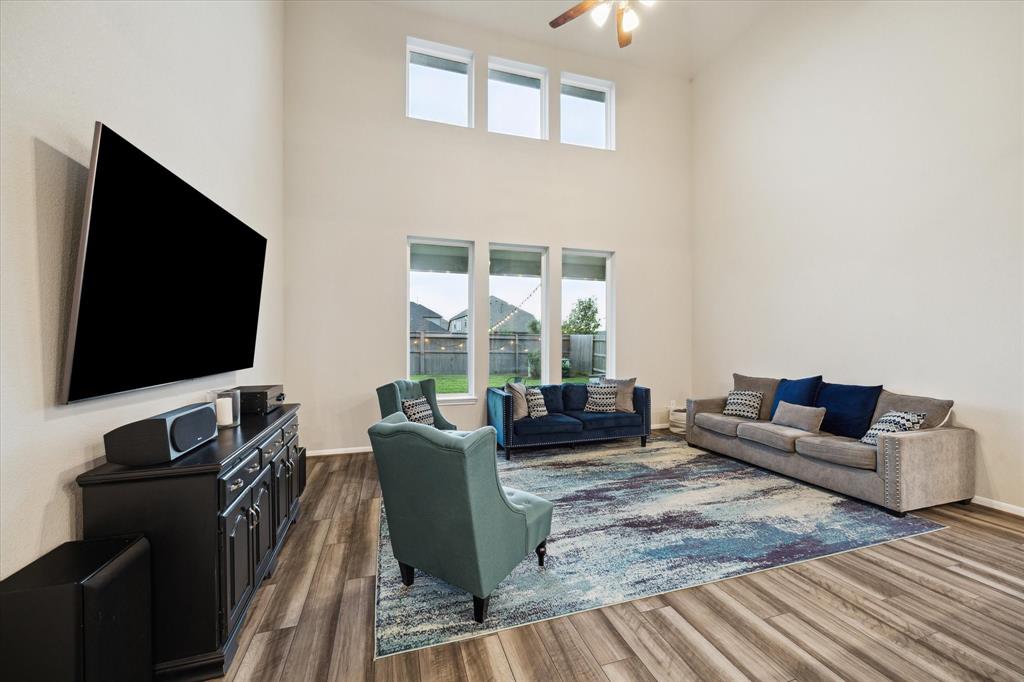17218 Roxburgh Lake Lane, Hockley, Texas image 9