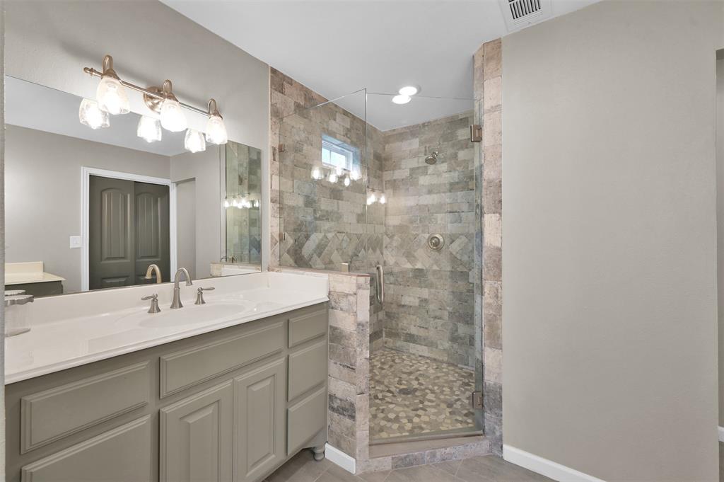 11111 Meadow Rue Street, The Woodlands, Texas image 27
