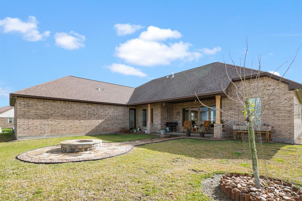 838 Longhorn Trail Trl, Angleton, Texas image 19