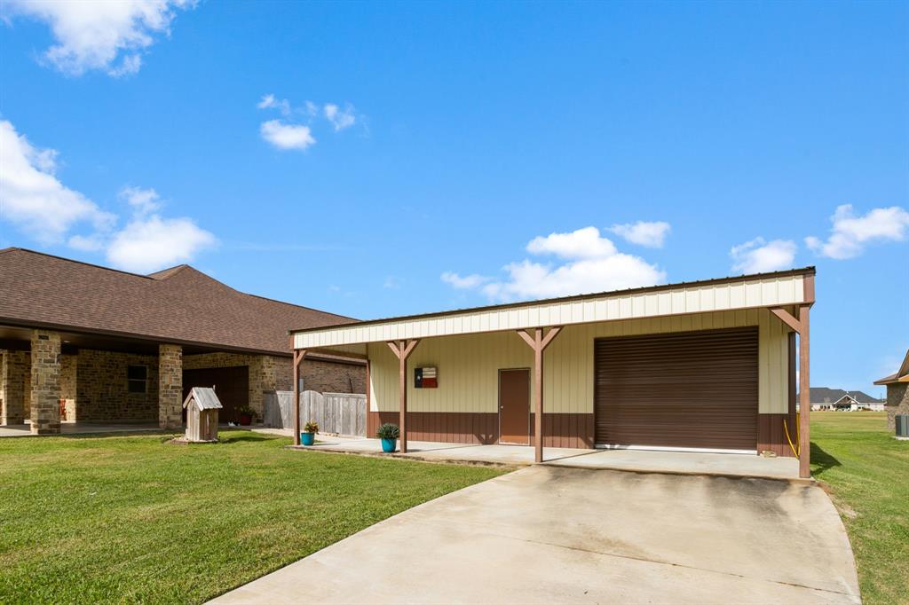 838 Longhorn Trail Trl, Angleton, Texas image 20