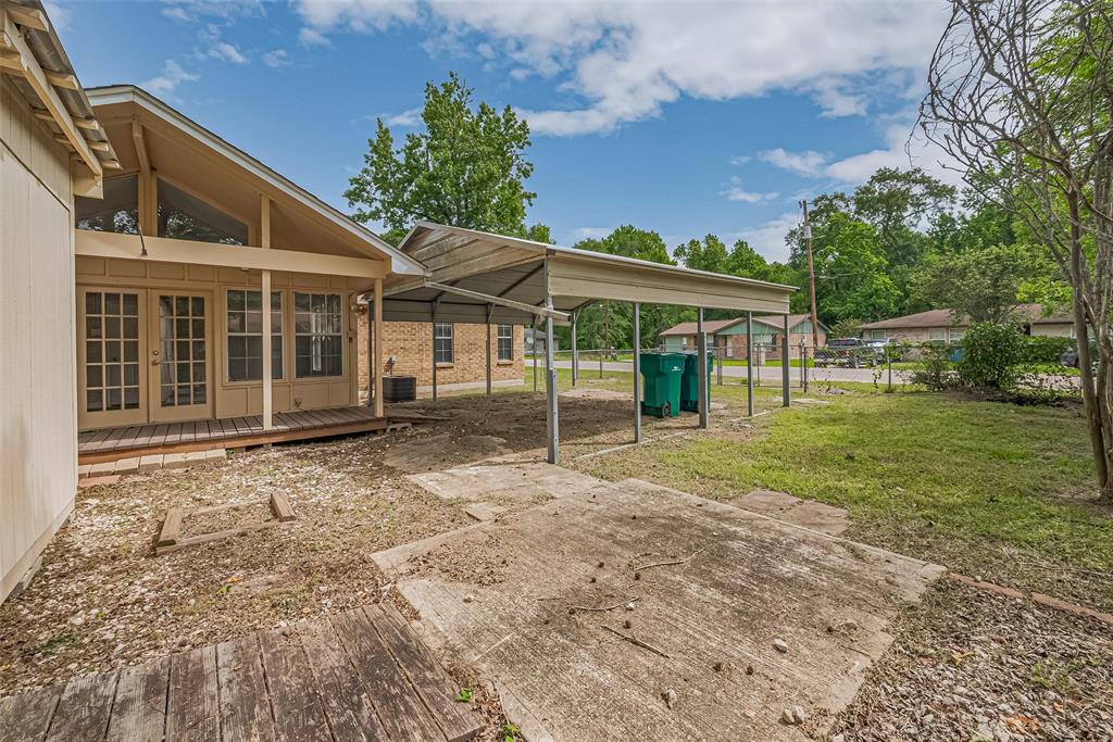 210 N Shirley Lane, Willis, Texas image 28