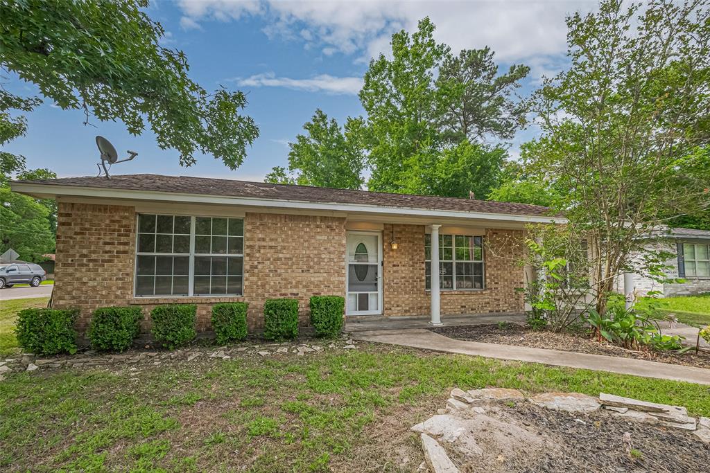 210 N Shirley Lane