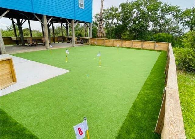 1321 Melody Lane, Crystal Beach, Texas image 16