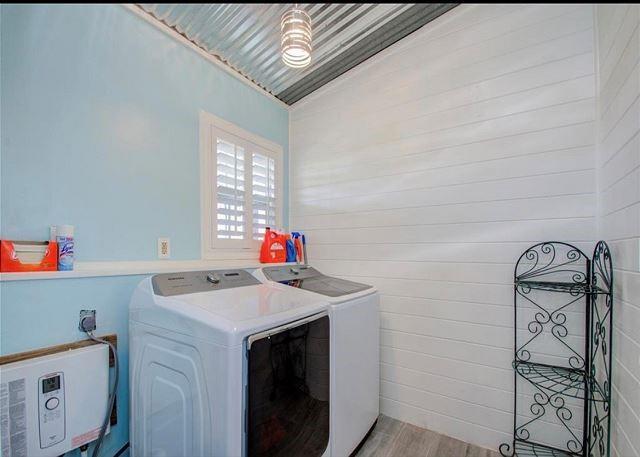 1321 Melody Lane, Crystal Beach, Texas image 14