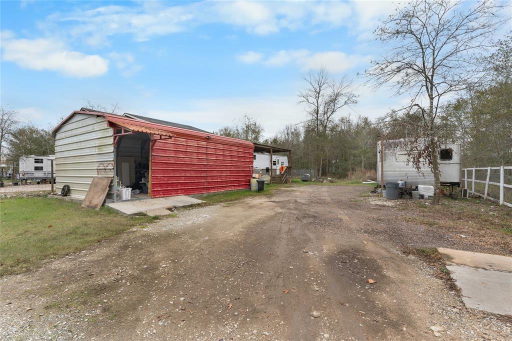 233 County Road 5011, Cleveland, Texas image 15