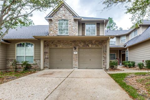 Townhouse in Spring TX 154 Valley Oaks Circle.jpg