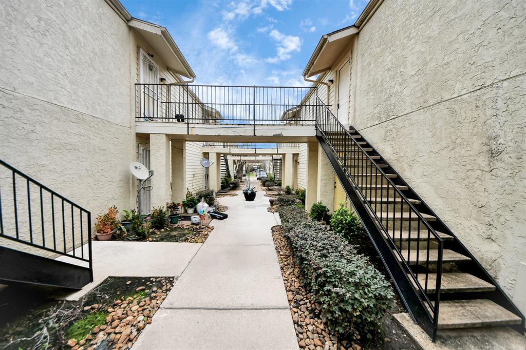 10075 Westpark Drive #75, Houston, Texas image 2