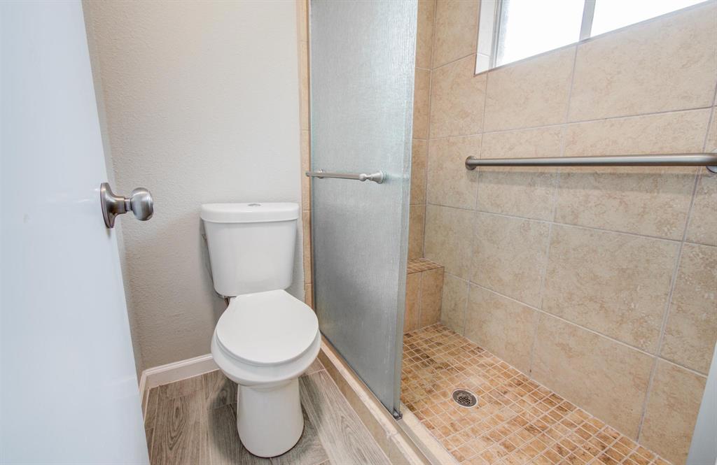 17434 Jolly Boat Drive, Crosby, Texas image 24