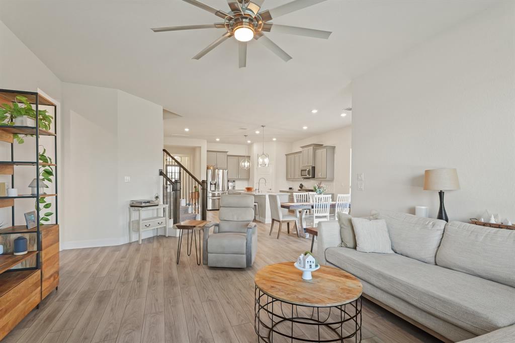 29510 Enchanted Breeze Lane, Katy, Texas image 12