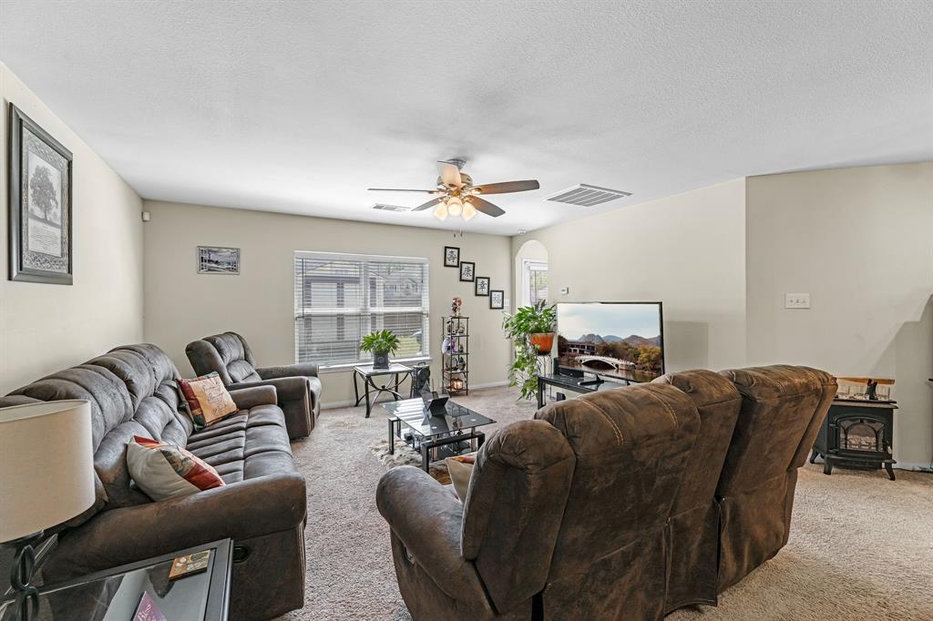 531 Douro Drive, Crosby, Texas image 10