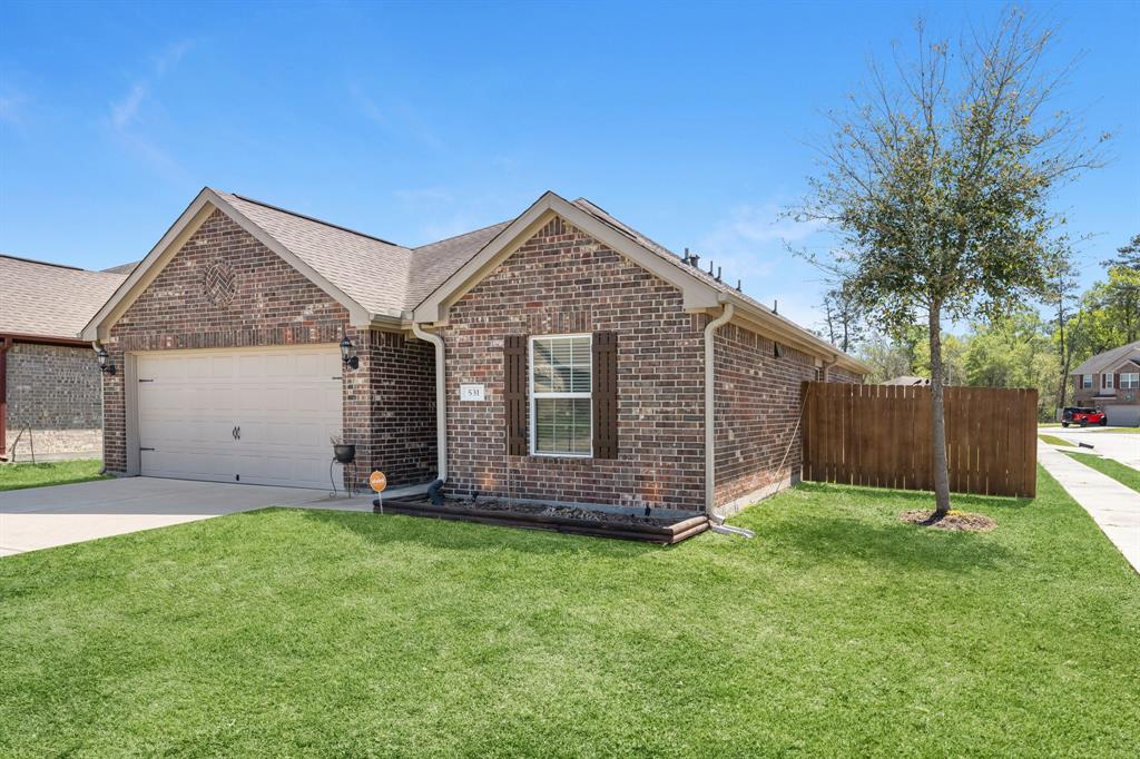 531 Douro Drive, Crosby, Texas image 2