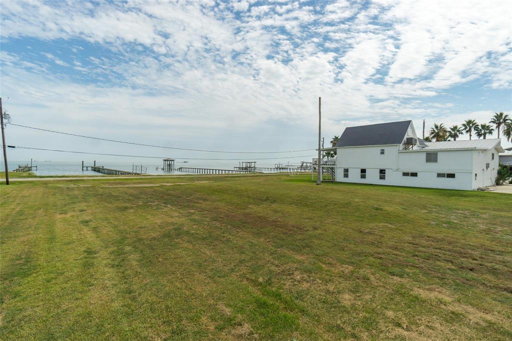 1238 7th Street, San Leon, Texas image 6