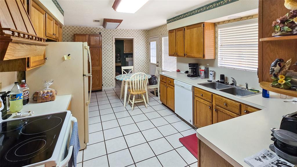 Photo 6 of 40 of 10215 Windriver Drive house