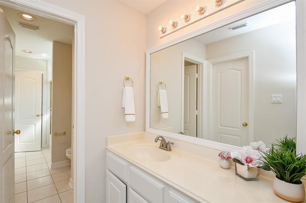 6010 E Brook Court, Sugar Land, Texas image 38