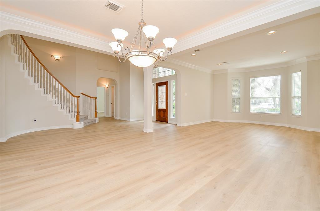 6010 E Brook Court, Sugar Land, Texas image 7