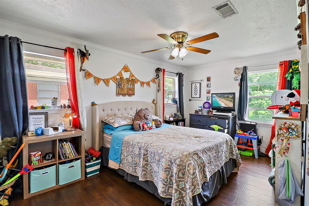 137 Ogden Road, Winnie, Texas image 10