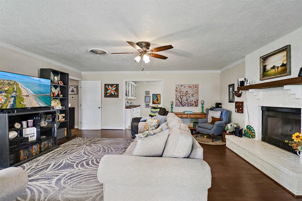 137 Ogden Road, Winnie, Texas image 17
