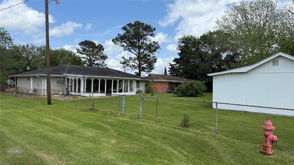 137 Ogden Road, Winnie, Texas image 3