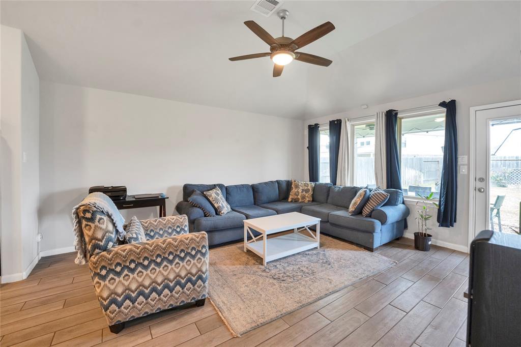 19406 Trotter Camp Trail, Tomball, Texas image 2