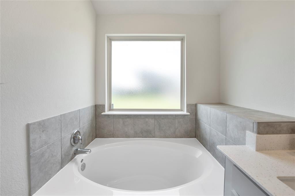 19406 Trotter Camp Trail, Tomball, Texas image 17
