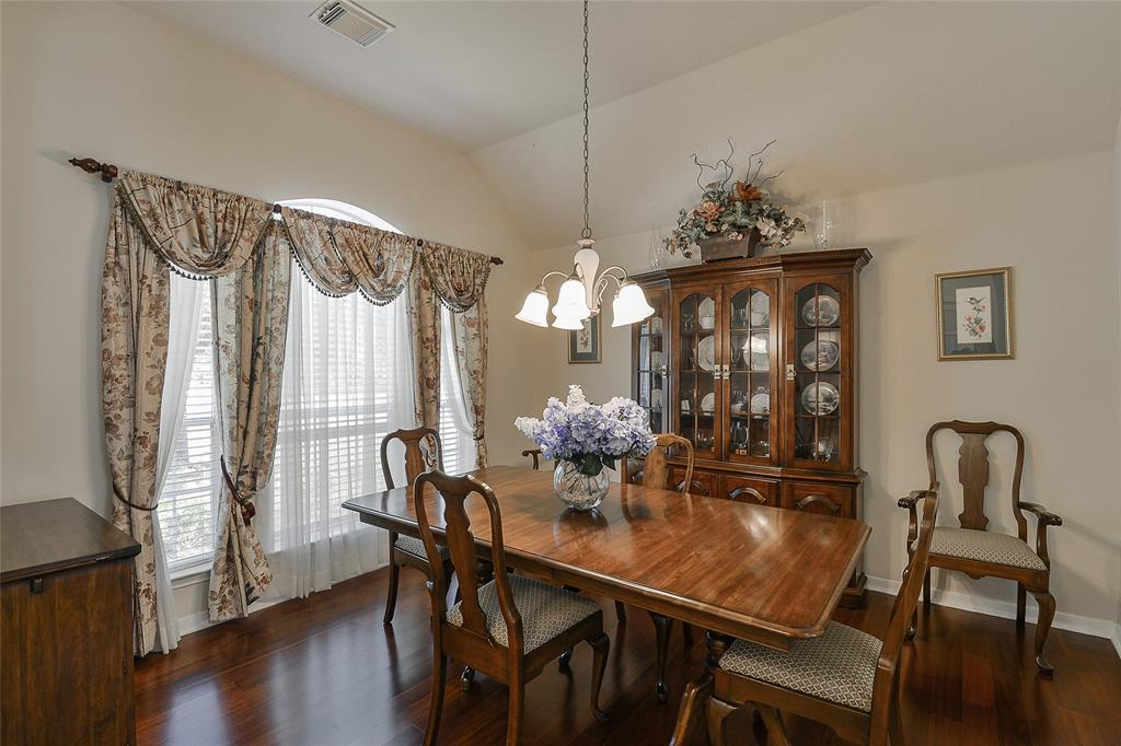 8810 Sailing Drive, Humble, Texas image 6