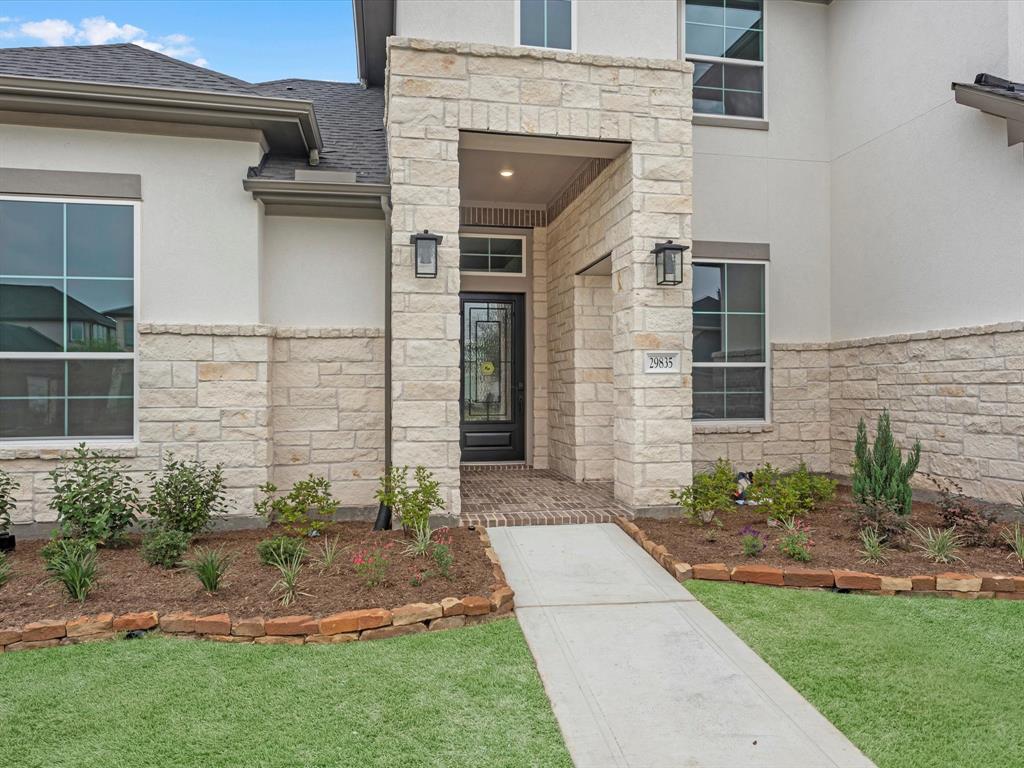 29835 Longleaf Grove Lane