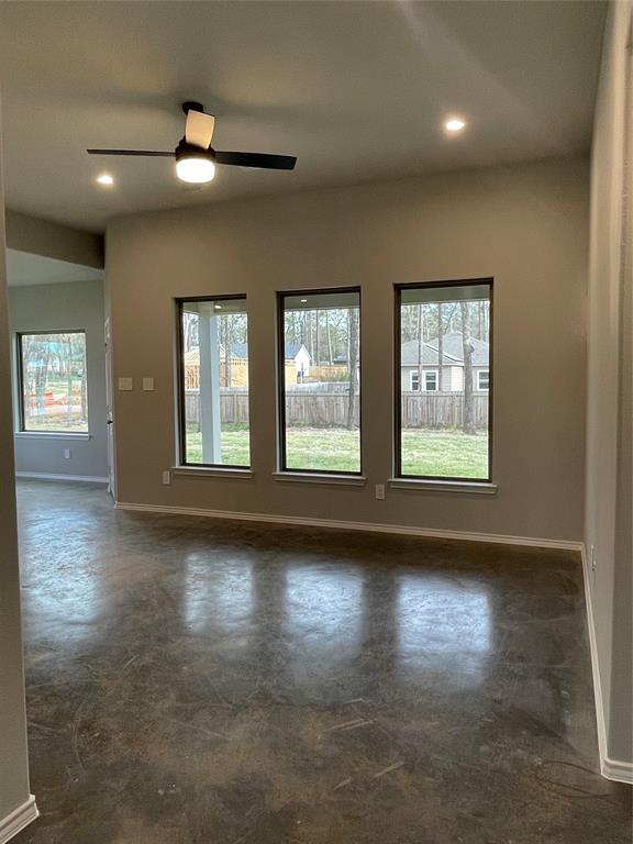 116 Indian Creek Circle, Willis, Texas image 3