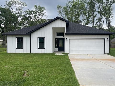 116 Indian Creek Circle Willis TX 77378