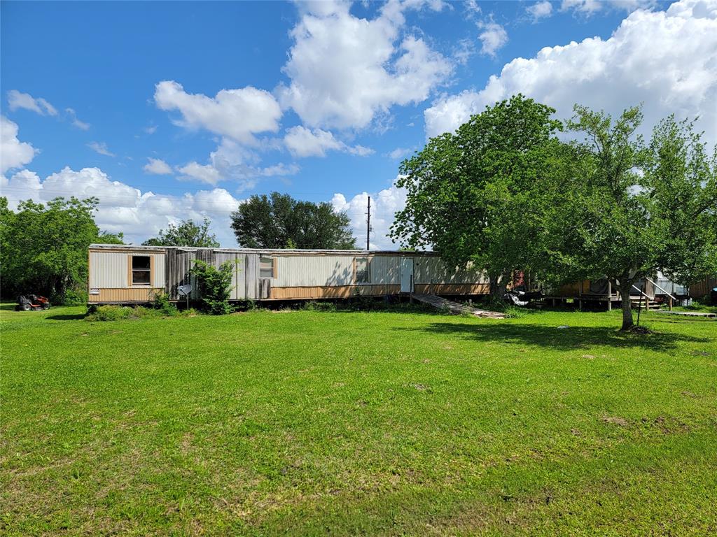 2211 Sweet Bay Street, Baytown, Texas image 4