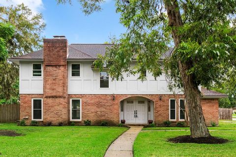 A home in Lake Jackson