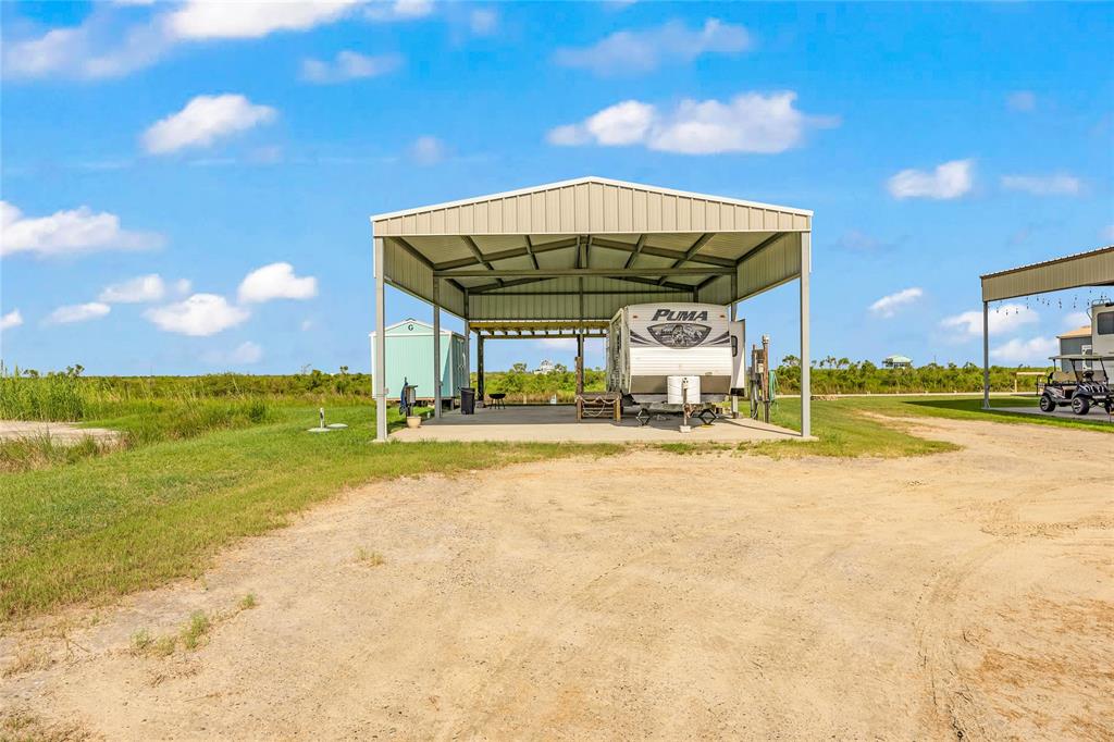 1306 Mabry Street, Gilchrist, Texas image 6