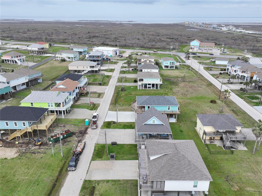 976 Bahama Drive, Crystal Beach, Texas image 32