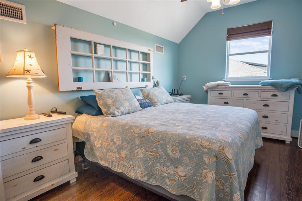 976 Bahama Drive, Crystal Beach, Texas image 25