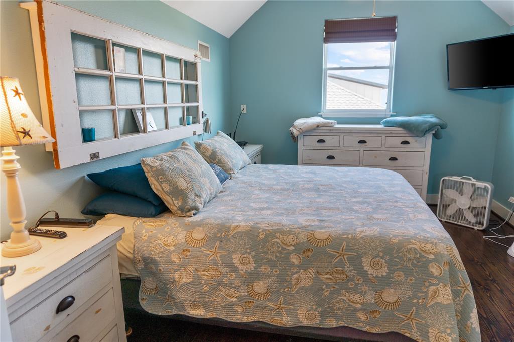 976 Bahama Drive, Crystal Beach, Texas image 22