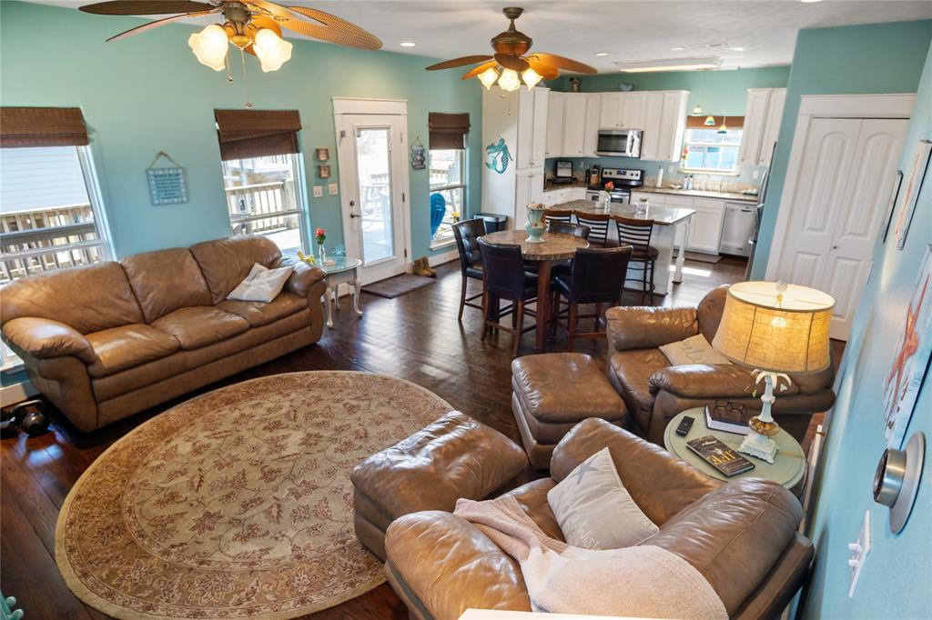976 Bahama Drive, Crystal Beach, Texas image 16