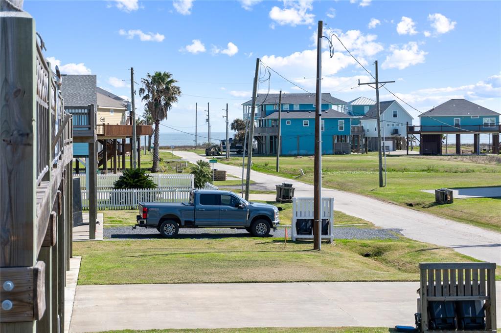 976 Bahama Drive, Crystal Beach, Texas image 10