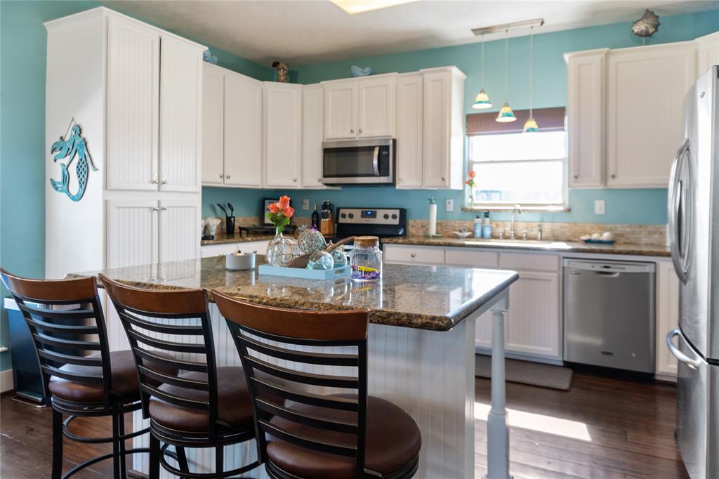 976 Bahama Drive, Crystal Beach, Texas image 11