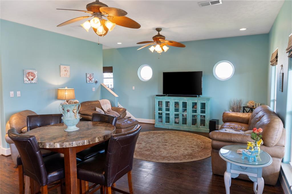 976 Bahama Drive, Crystal Beach, Texas image 18