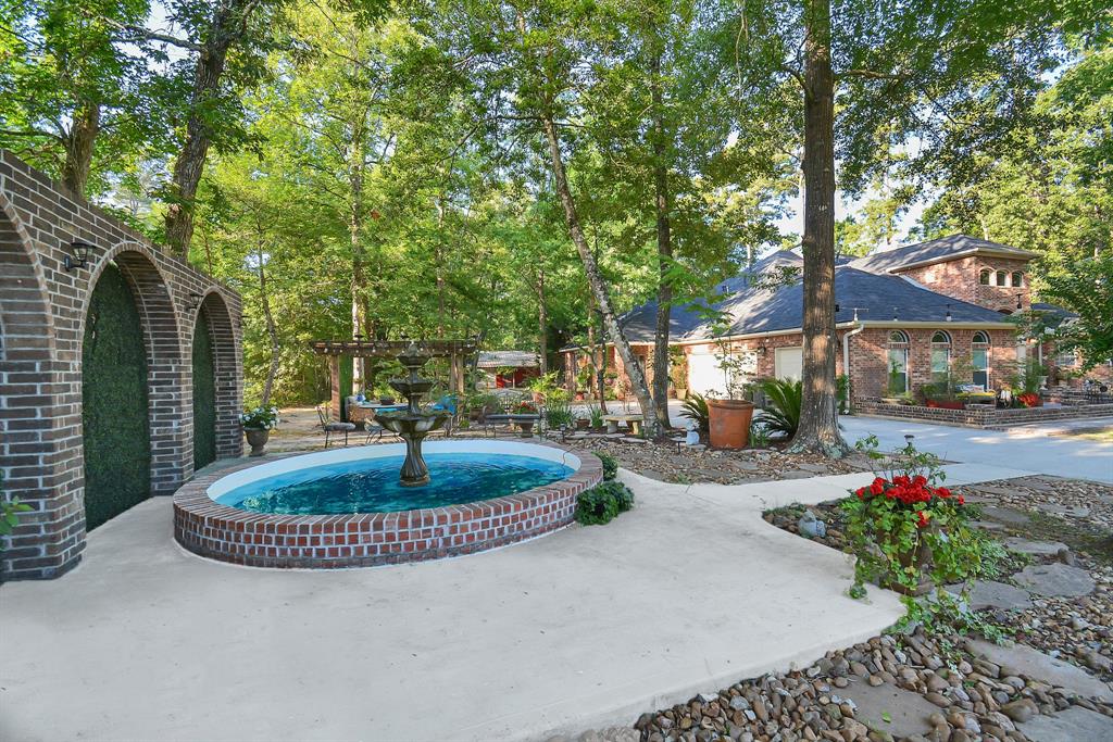 11943 White Oak Pass, Conroe, Texas image 10