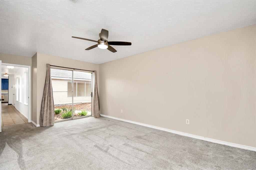 1207 Martingale Court, Crosby, Texas image 18