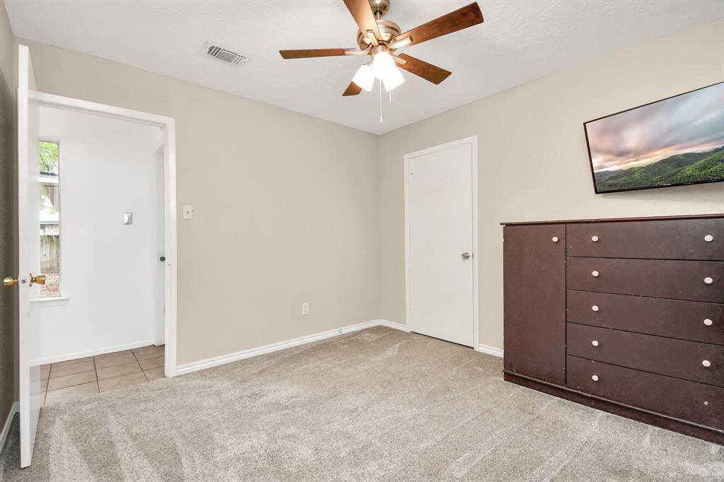 1207 Martingale Court, Crosby, Texas image 21