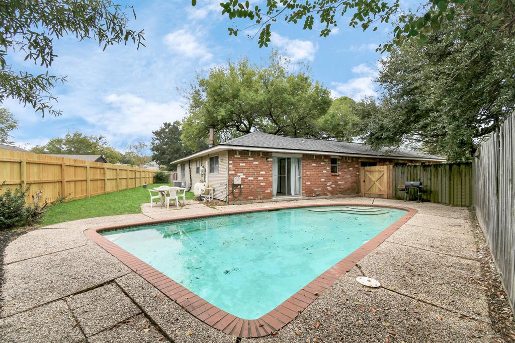 1207 Martingale Court, Crosby, Texas image 30
