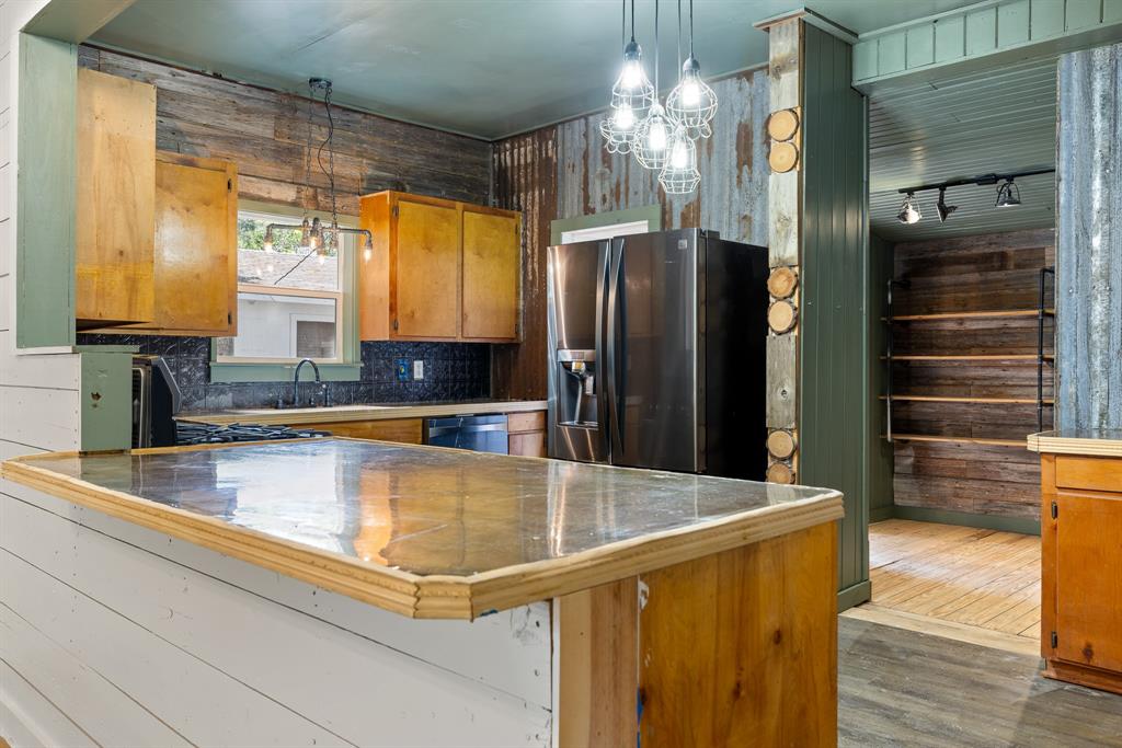 223 E Buffington Avenue, Anderson, Texas image 7