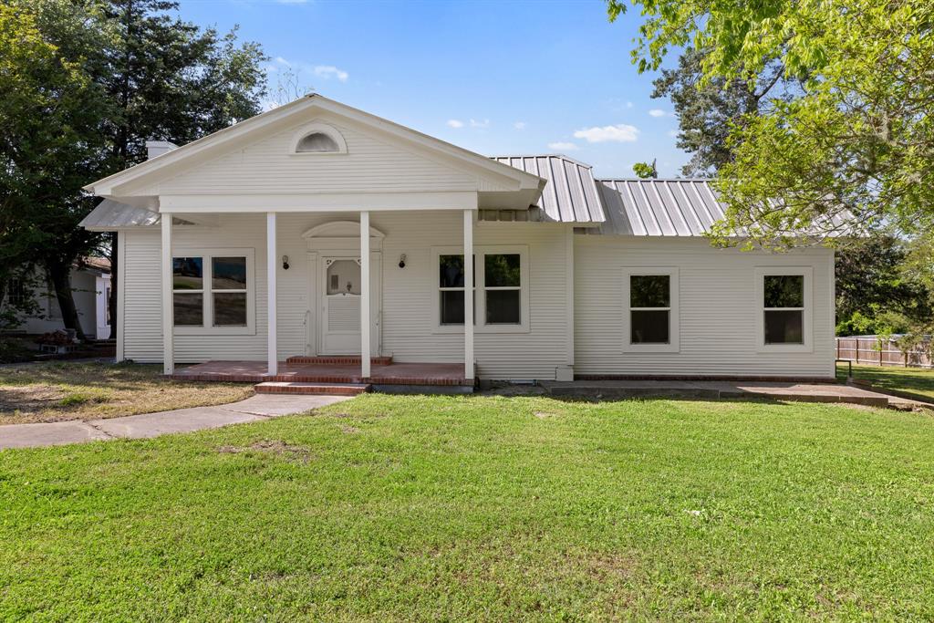 223 E Buffington Avenue, Anderson, Texas image 1