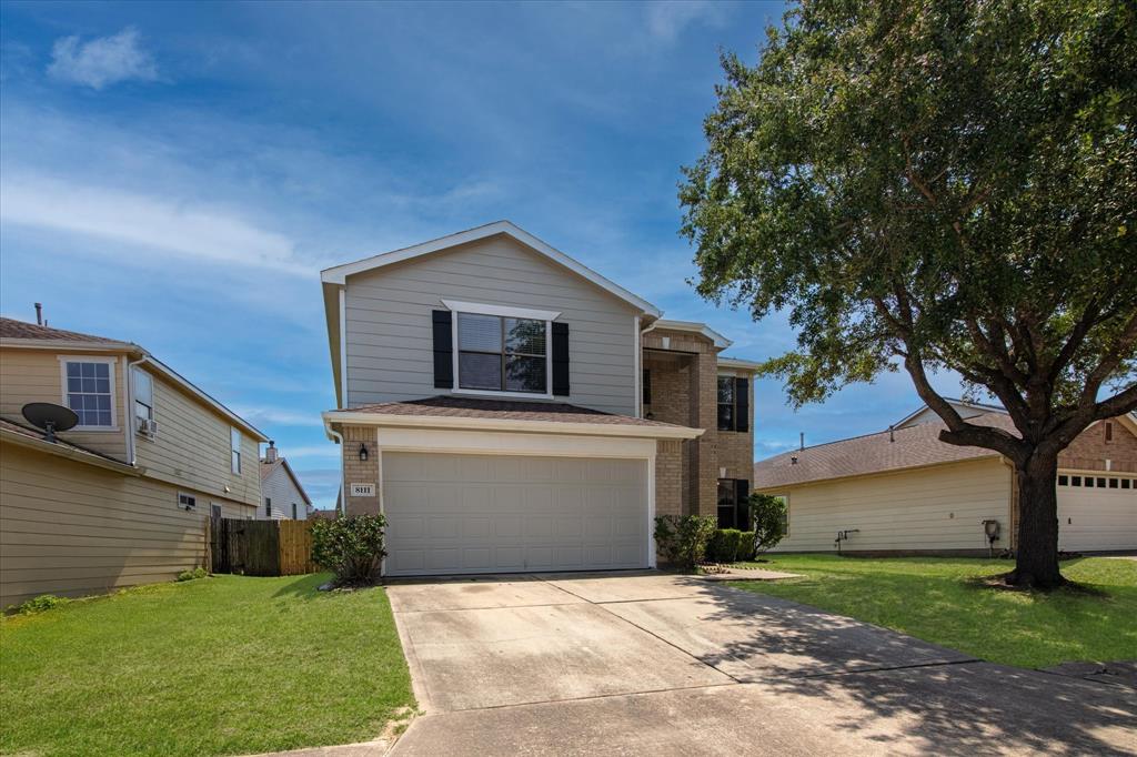 8111 Sanders Forest Court, Humble, Texas image 2