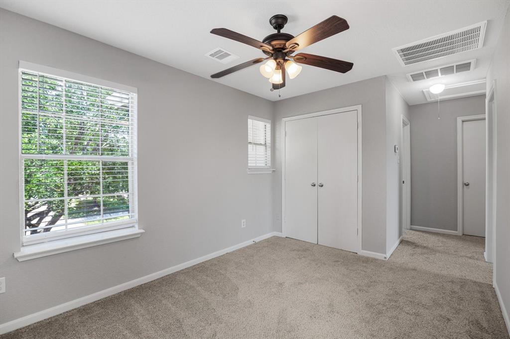 8111 Sanders Forest Court, Humble, Texas image 17