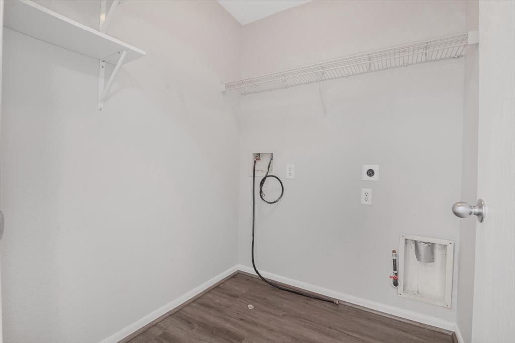 8111 Sanders Forest Court, Humble, Texas image 32