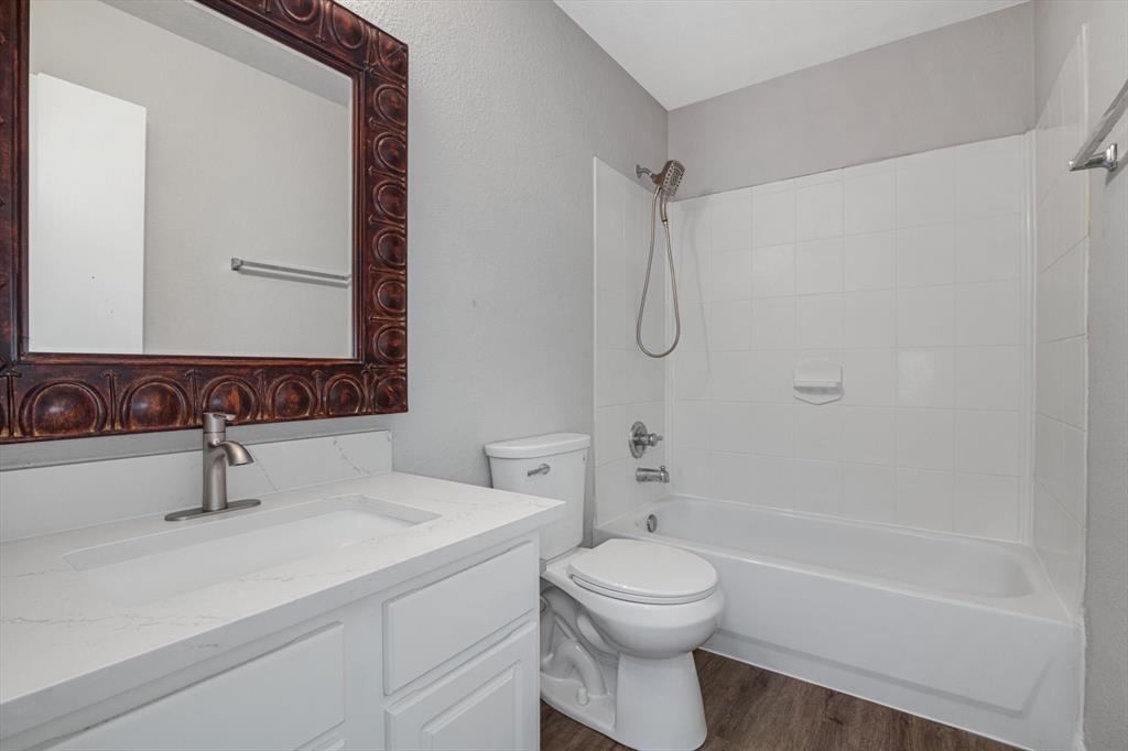 8111 Sanders Forest Court, Humble, Texas image 30