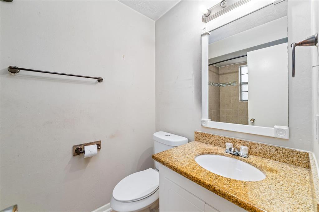 17809 Mossforest Drive, Houston, Texas image 16