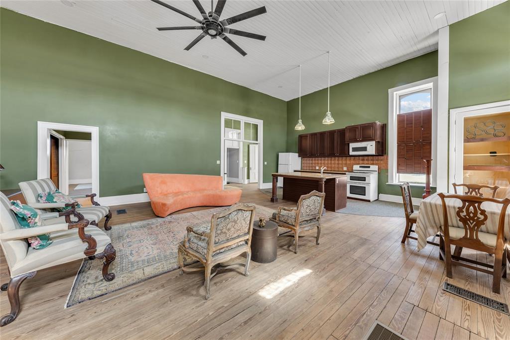 412 N Main Street, Calvert, Texas image 8
